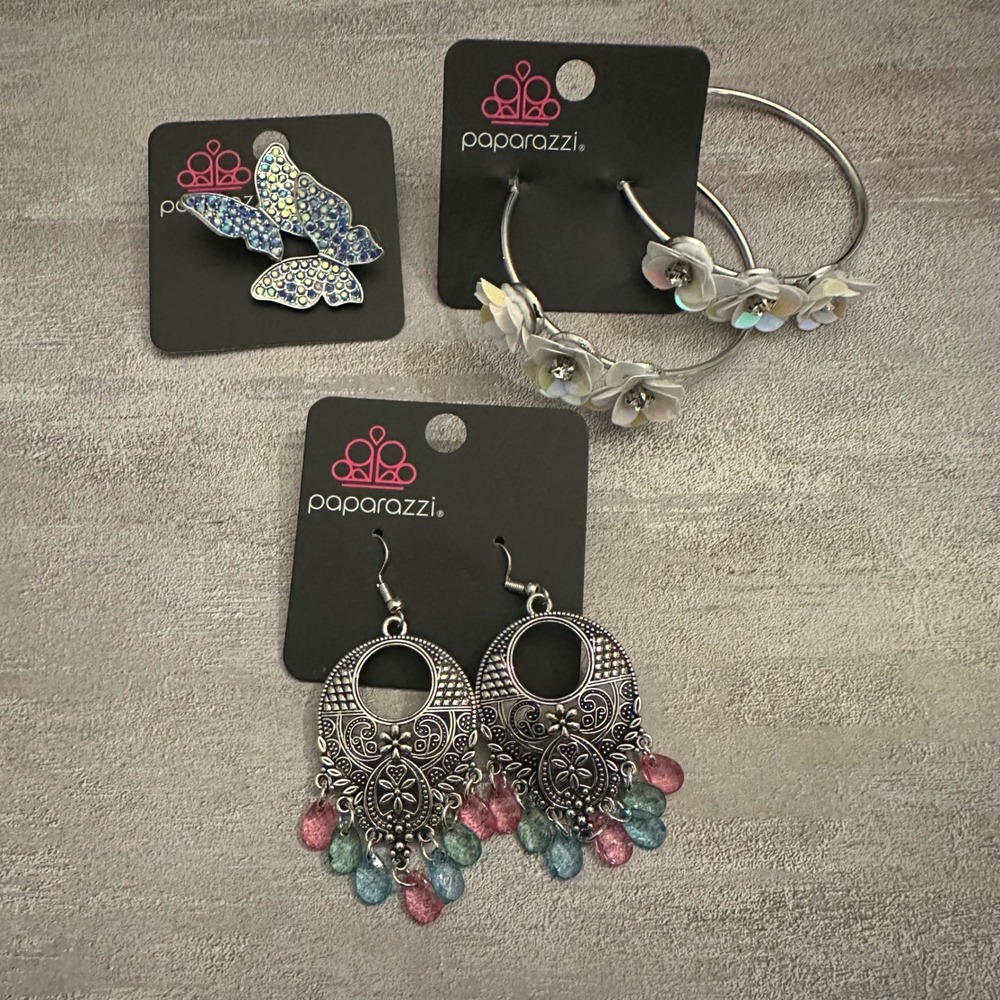 NWT Paparazzi Jewelry Set of 3 Dangling Earrings‎